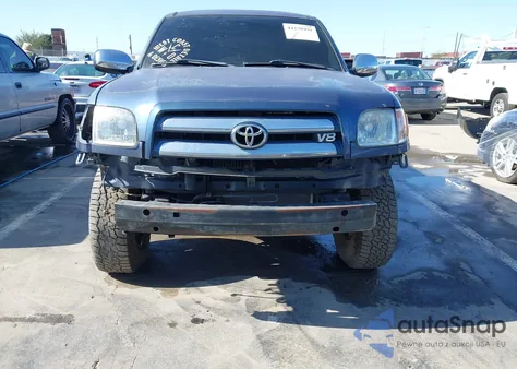 2004 Toyota Tundra Sr5 V8 z USA, uszkodzony, nr VIN 5TBRT34184S440479